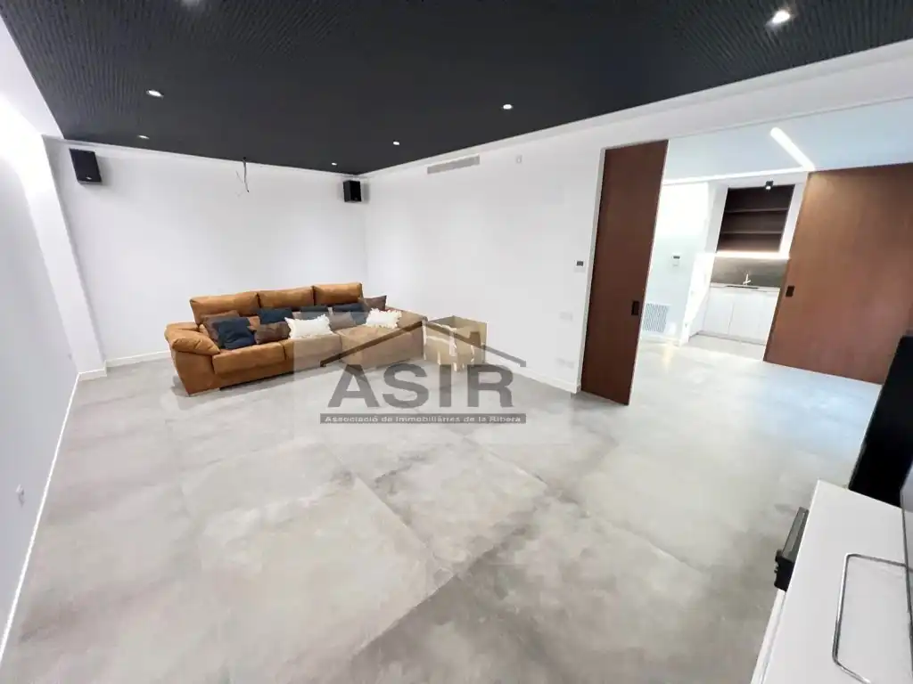 Houses for sale in Algemesí  with Air Conditioner and Swimming Pool