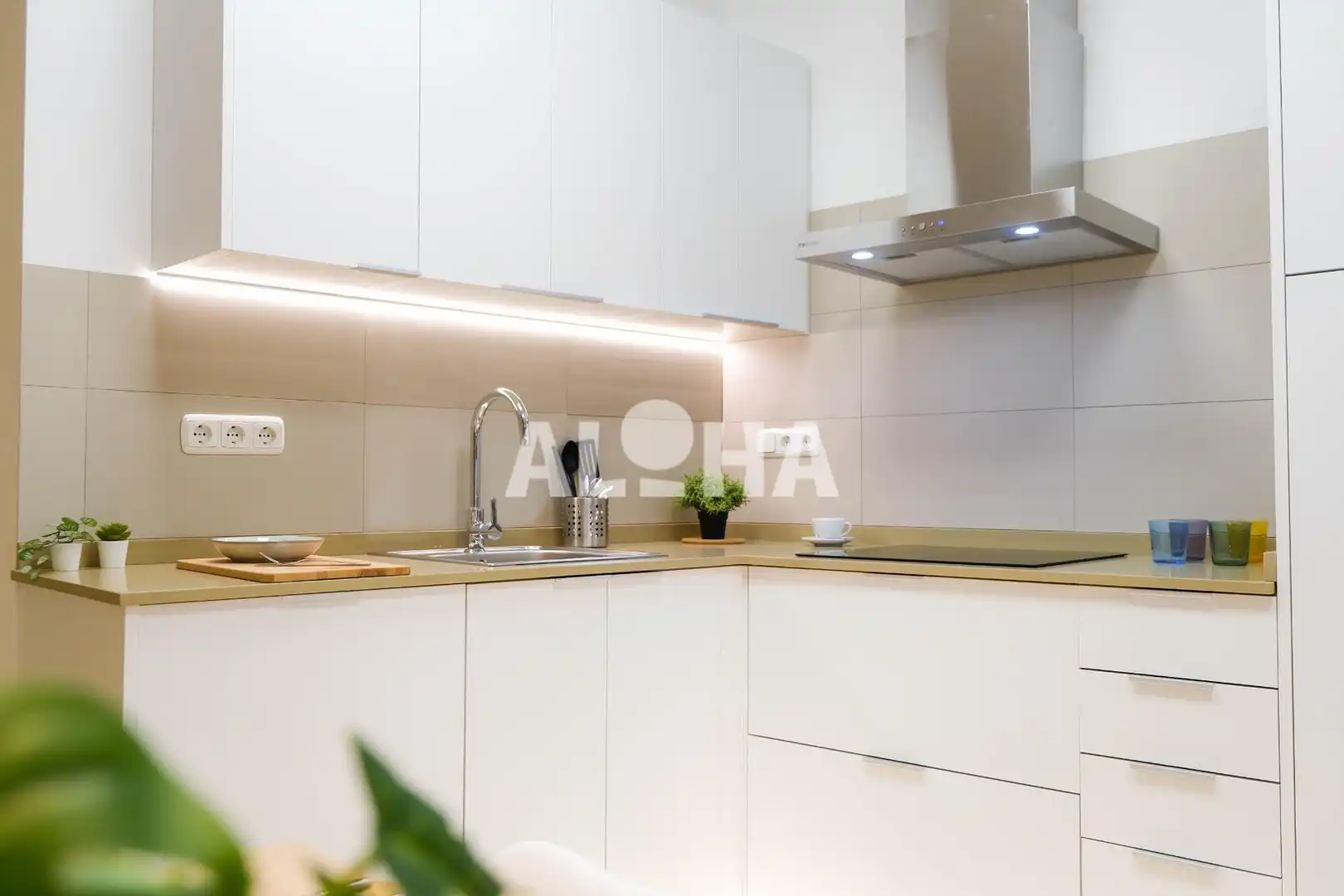 Cocina de Apartamento de alquiler en Moncada con Aire acondicionado, Calefacción y Trastero
