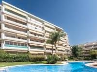 Vista exterior de Apartament de lloguer en Marbella amb Aire condicionat, Terrassa i Balcó