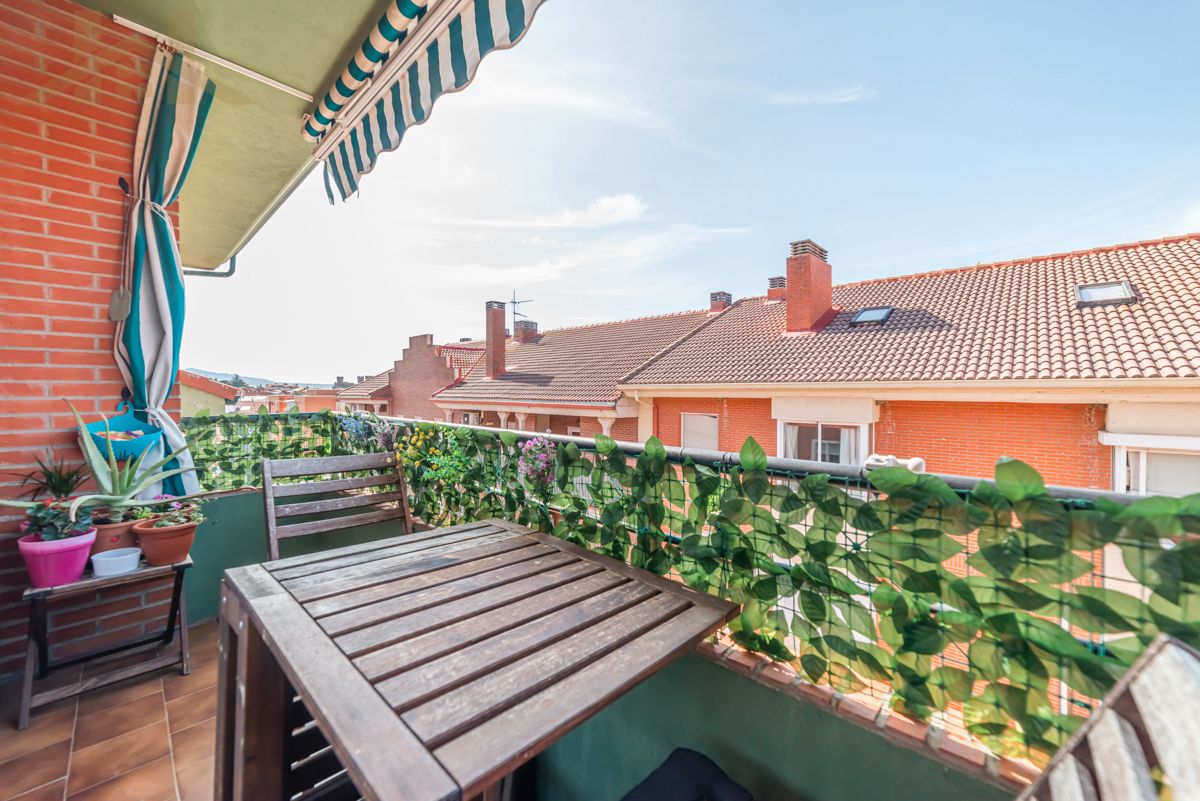 Balcony of Flat for sale in Manzanares El Real  with Heating, Parquet flooring and Terrace