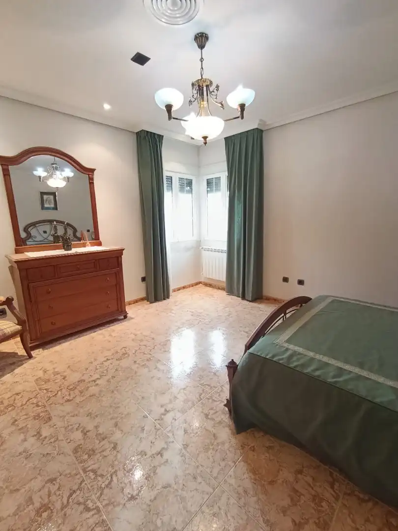 Bedroom of Houses for sale in Buendía  with Air Conditioner, Heating and Private garden