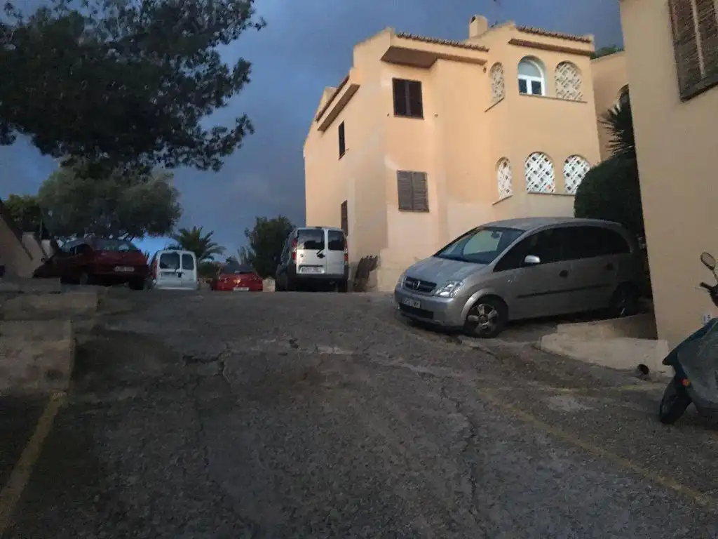 Parkplatz von Garage zum Verkauf in Calvià