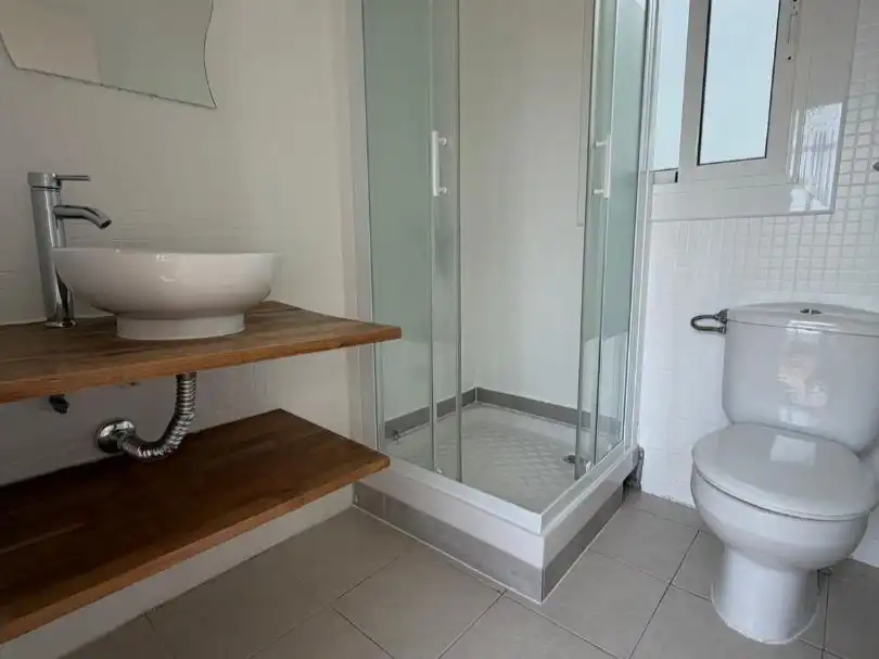 Bany de Pis en venda en Premià de Mar amb Aire condicionat i Terrassa