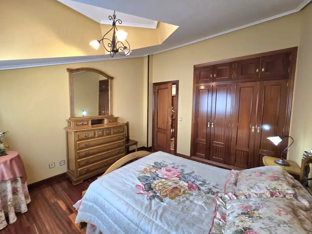 Dormitori de Casa o xalet en venda en Villarcayo de Merindad de Castilla la Vieja