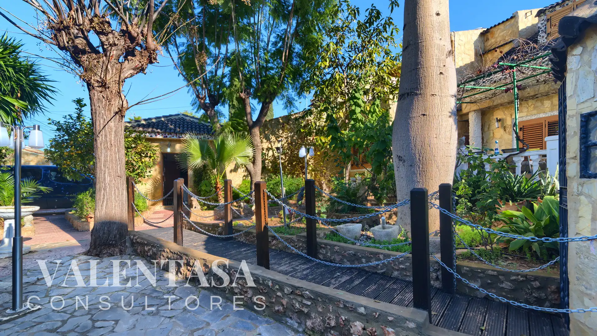 Exterior view of Houses for sale in L'Eliana  with Air Conditioner, Heating and Private garden