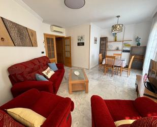 Living room of Flat to rent in  Granada Capital  with Terrace and Balcony