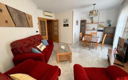 Living room of Flat to rent in  Granada Capital  with Terrace and Balcony