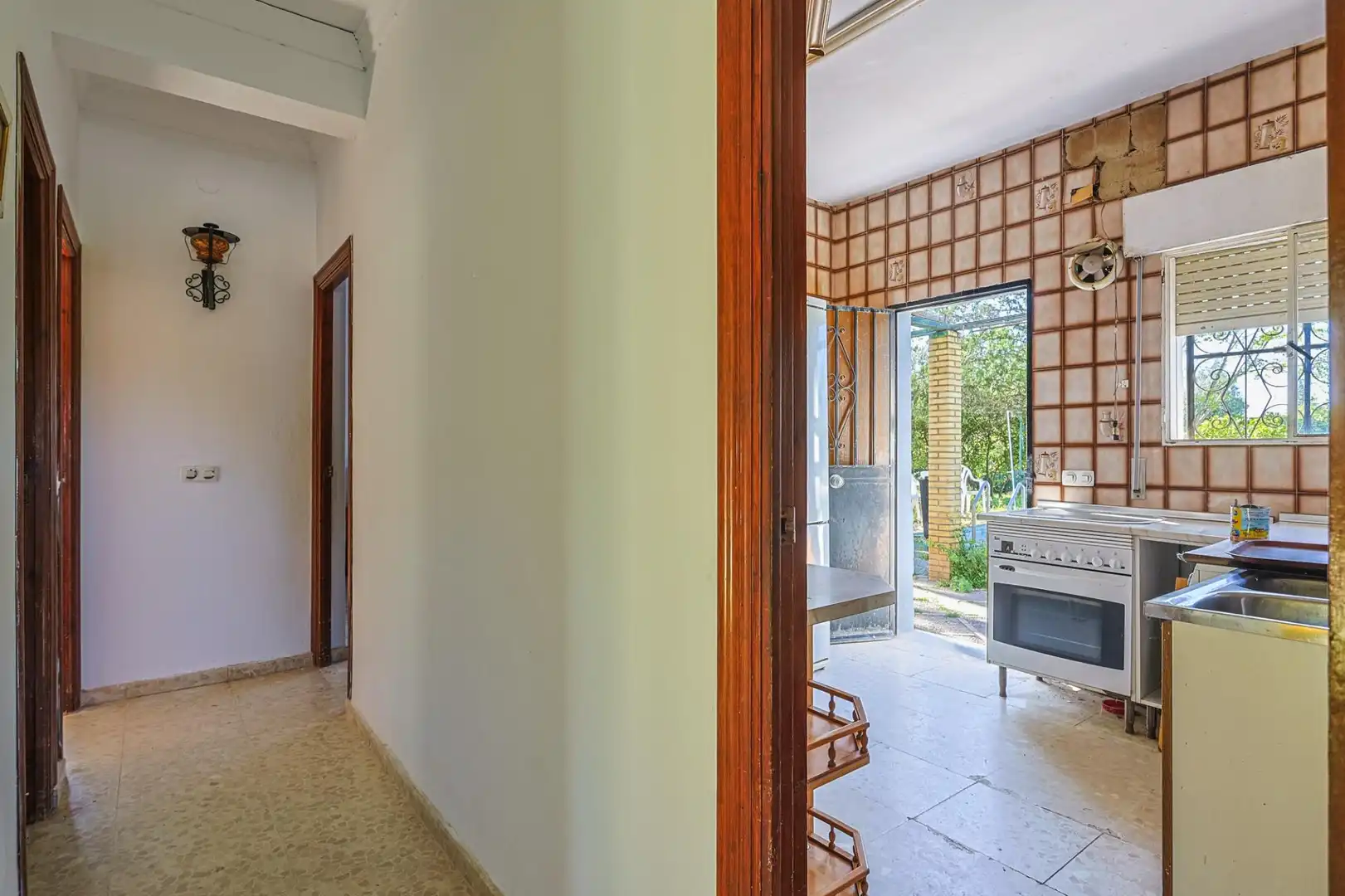 Casa o xalet en venda en Sanlúcar la Mayor amb Aire condicionat i Piscina