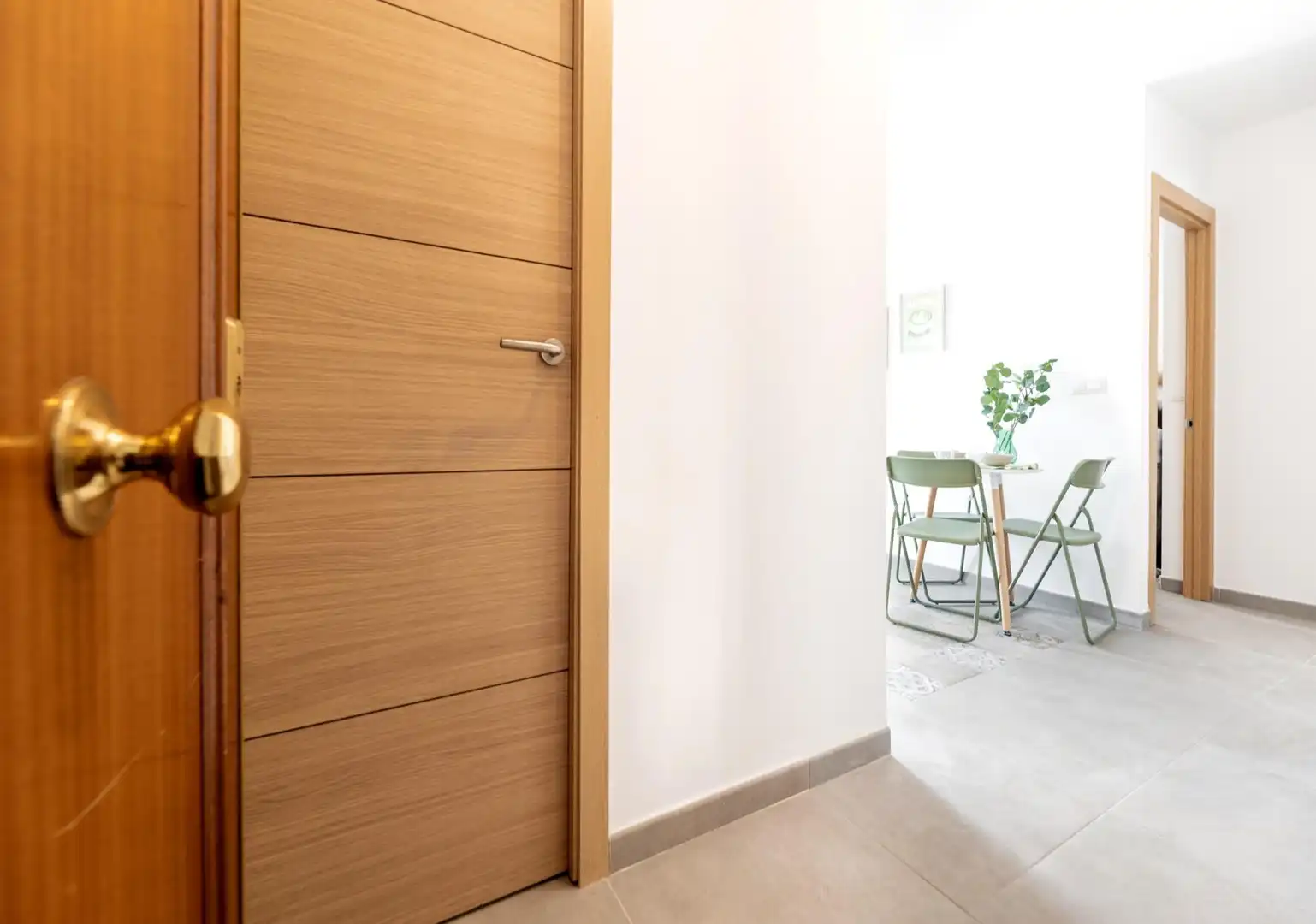 Flat for sale in Granada  with Air Conditioner, Heating and Furnished