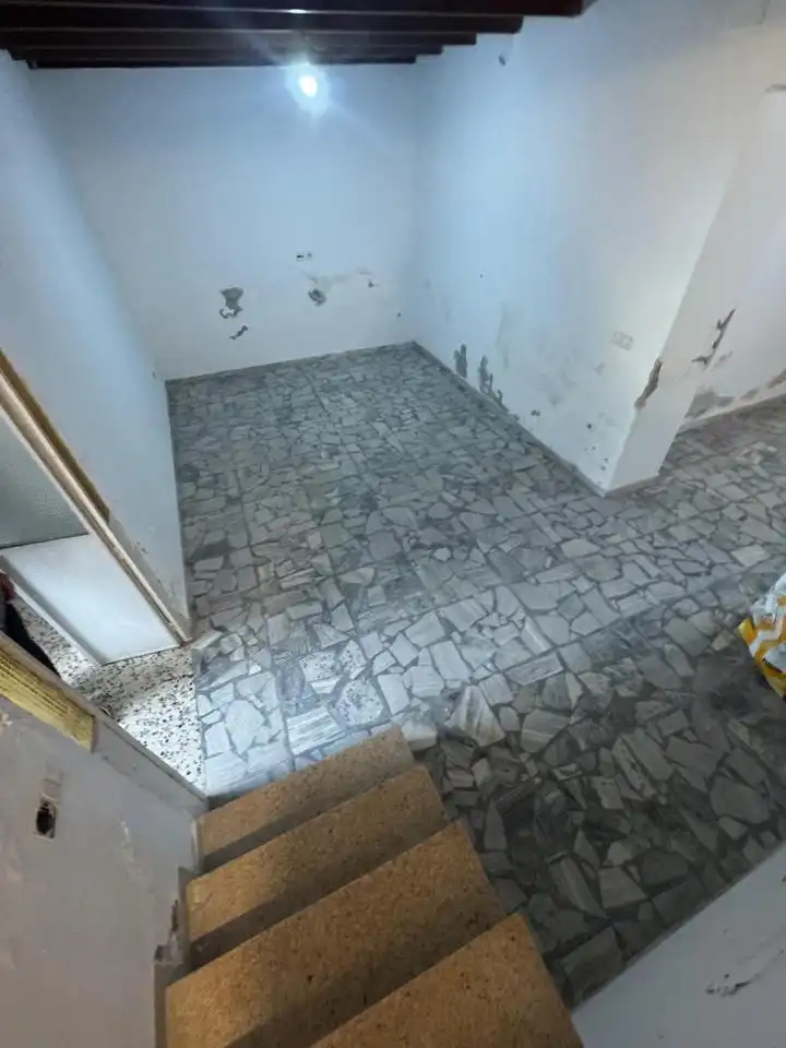 Casa o chalet en venta en Brenes con Terraza y Trastero