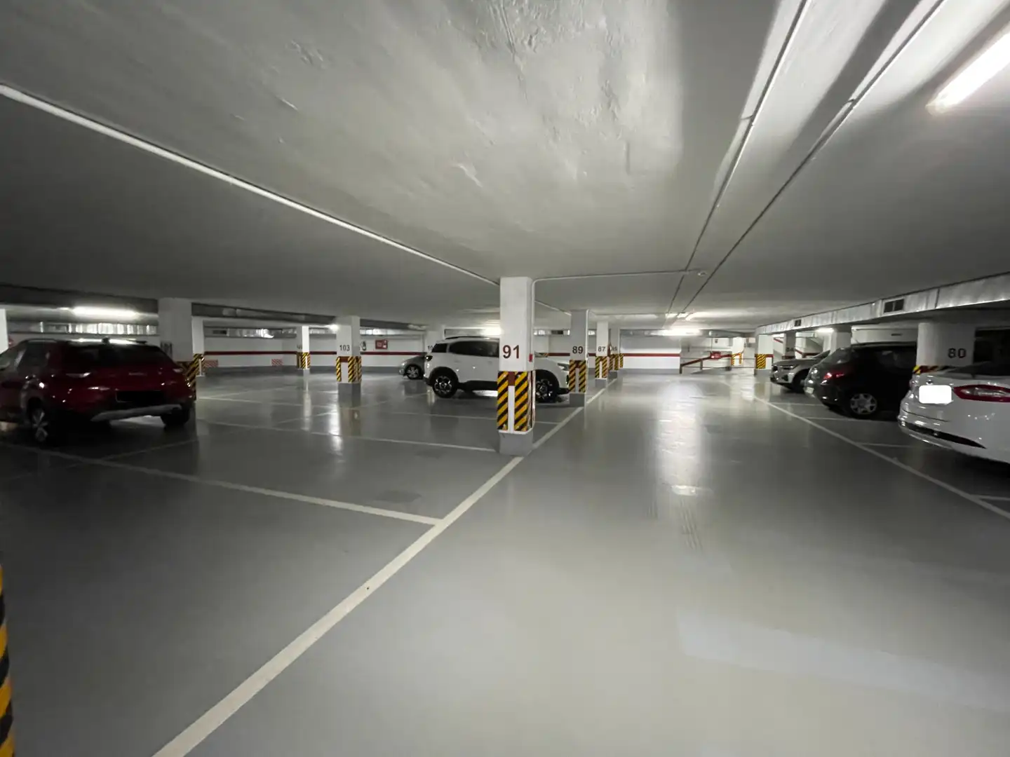 Parking of Garage for rent in Santiago de Compostela 