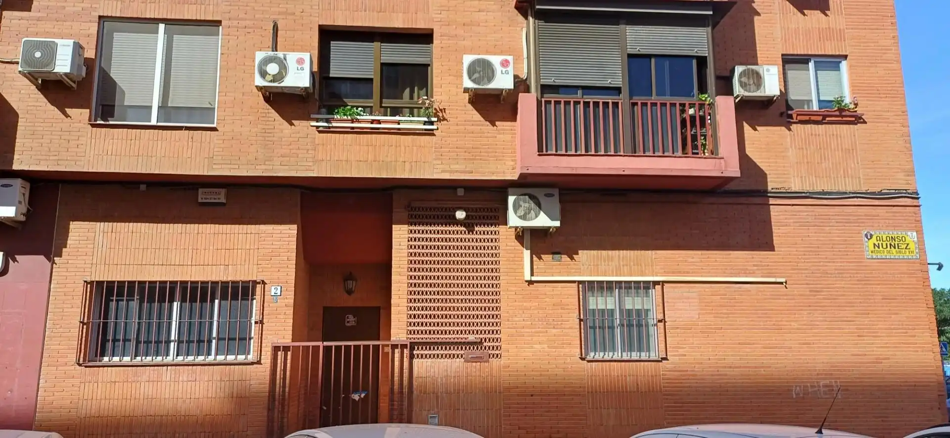 Vista exterior de Planta baixa en venda en Badajoz