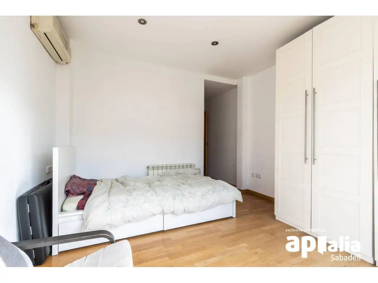 Habitación de Casa o chalet en venta en Sabadell con Aire acondicionado, Calefacción y Jardín privado