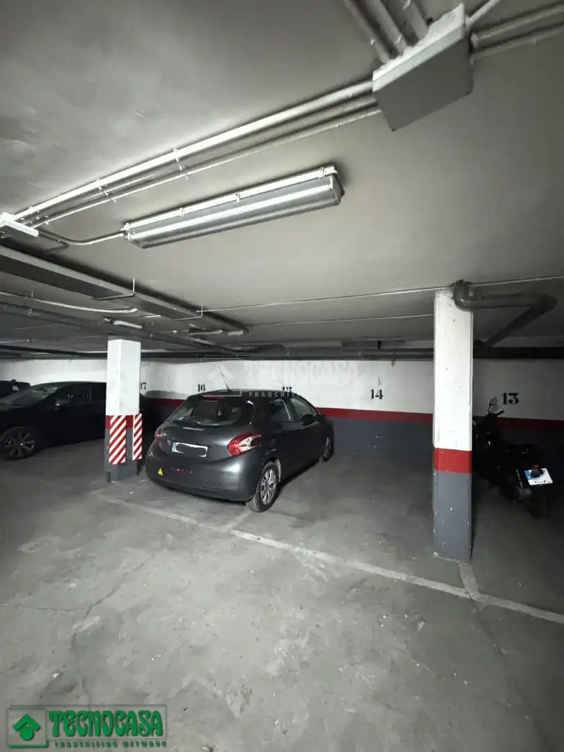 Parking de Piso en venta en Casarrubios del Monte con Aire acondicionado