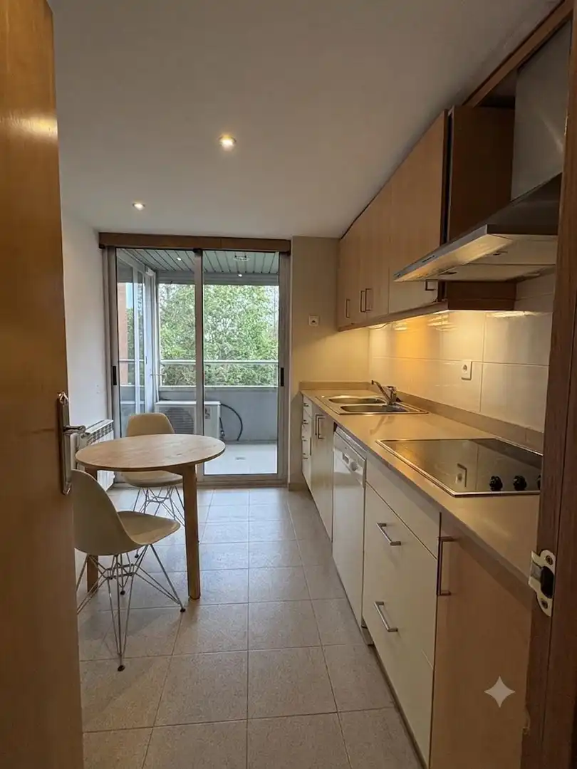 Cocina de Piso en venta en Sant Cugat del Vallès con Aire acondicionado, Calefacción y Jardín privado