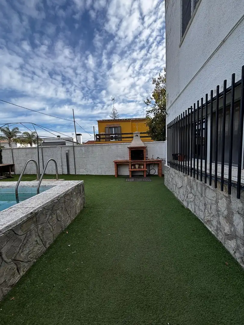 Terrace of Houses for sale in Chiclana de la Frontera  with Private garden and Swimming Pool