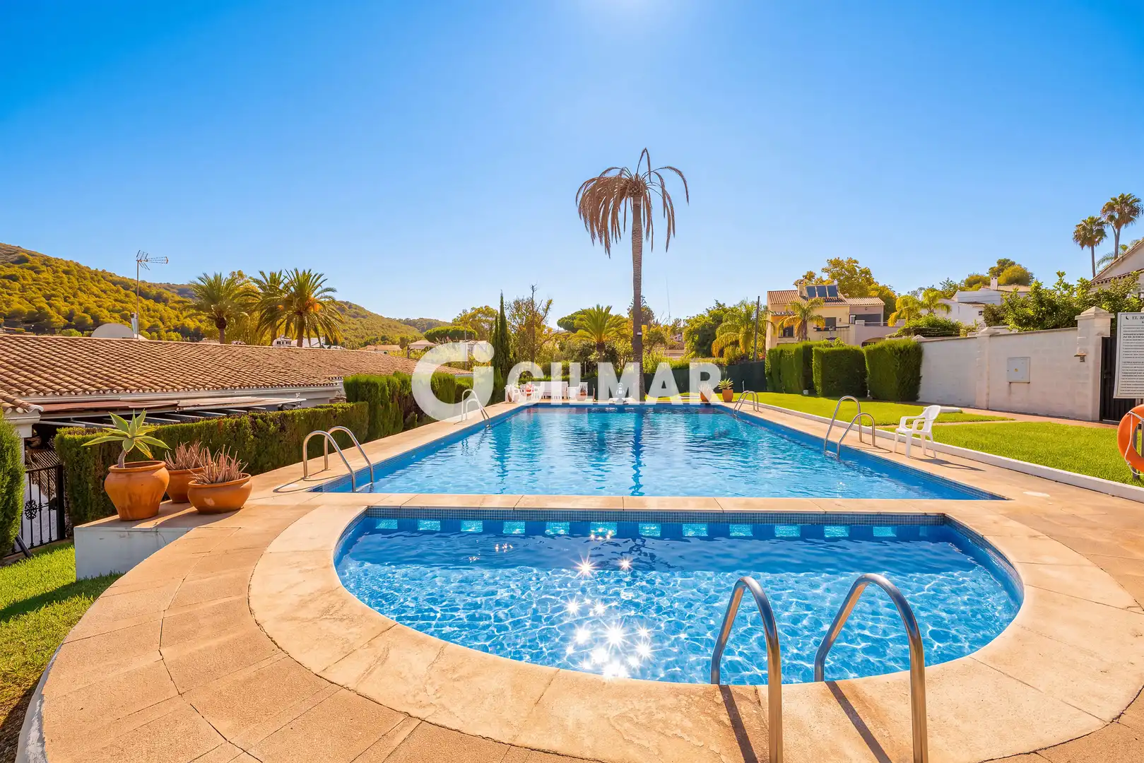 Maison mitoyenne avec piscine à vendre à San Pedro de Alcántara