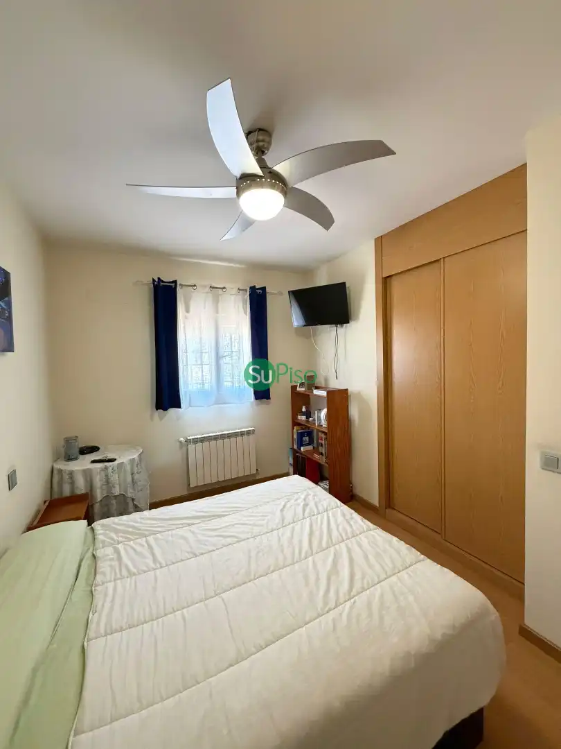 Chalet con jardín en venta en Calle Portugal 2, imagen 9