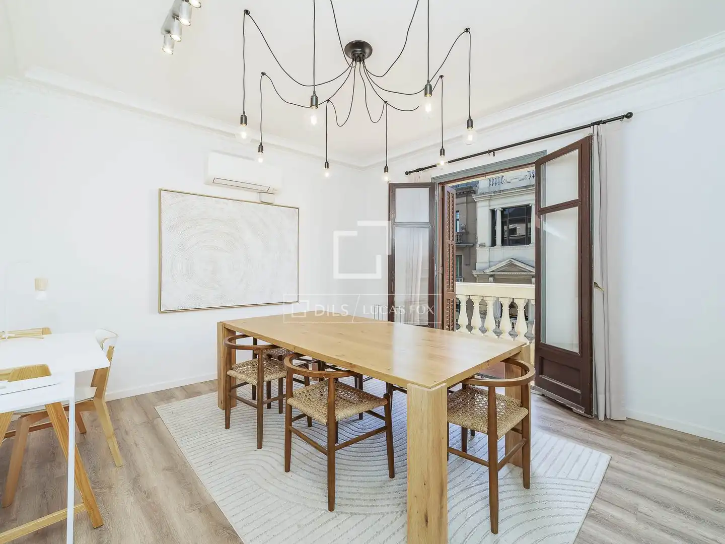 Dining room of Flat for sale in Barcelona  with Air Conditioner, Terrace and Furnished
