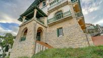 Vista exterior de Casa o xalet en venda en Donostia - San Sebastián  amb Terrassa