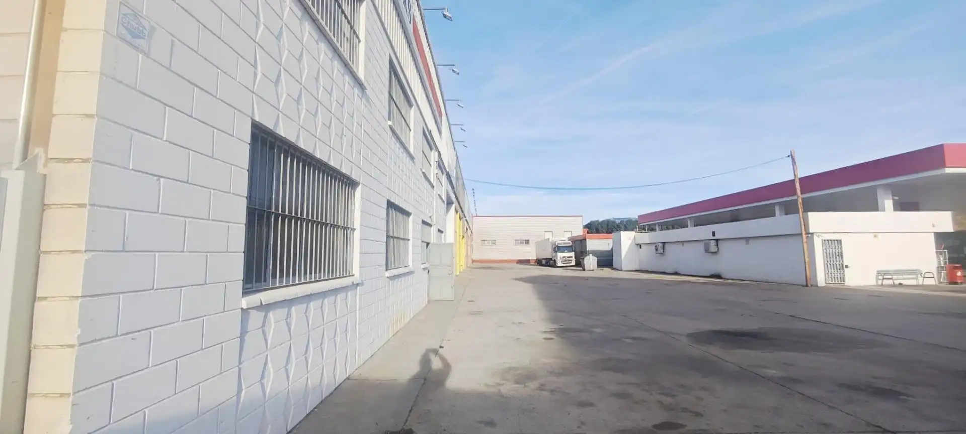 Exterior view of Industrial buildings for sale in Calatayud