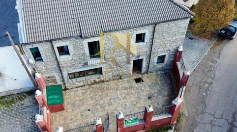 Foto 5 de Casa adosada en venda a Carretera Bayos, 1, Cabrillanes, León