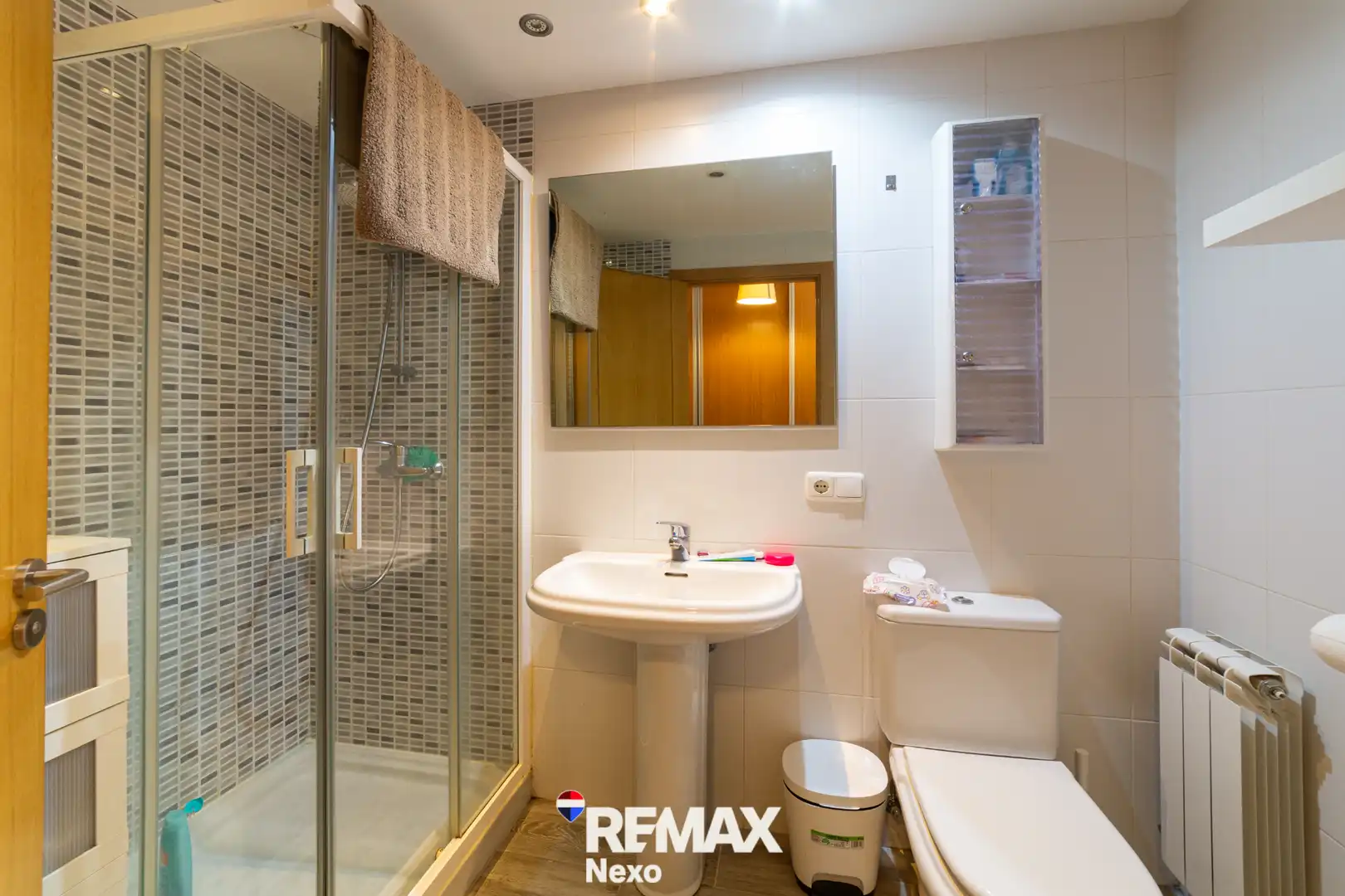 Baño de Piso en venta en Arroyo de la Encomienda con Calefacción, Parquet y Terraza
