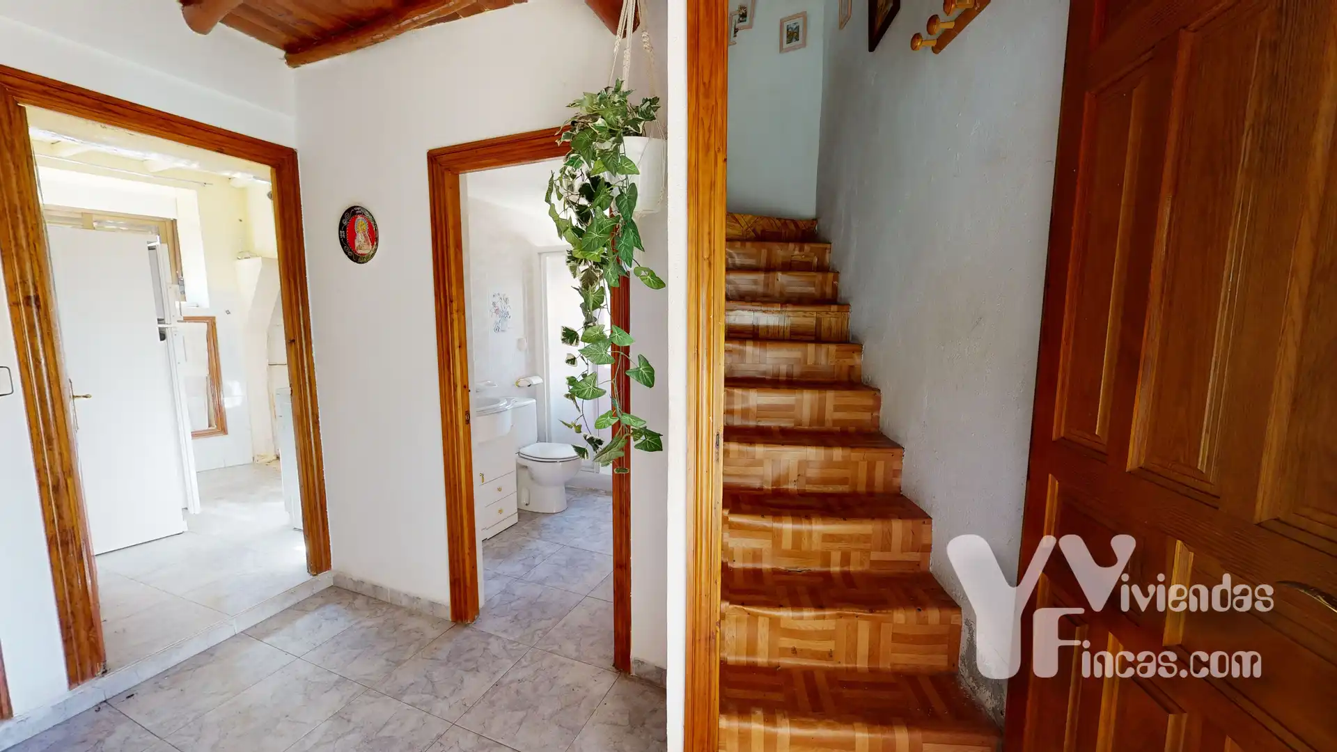 Country homes for sale in Valdelacasa  with Storage room