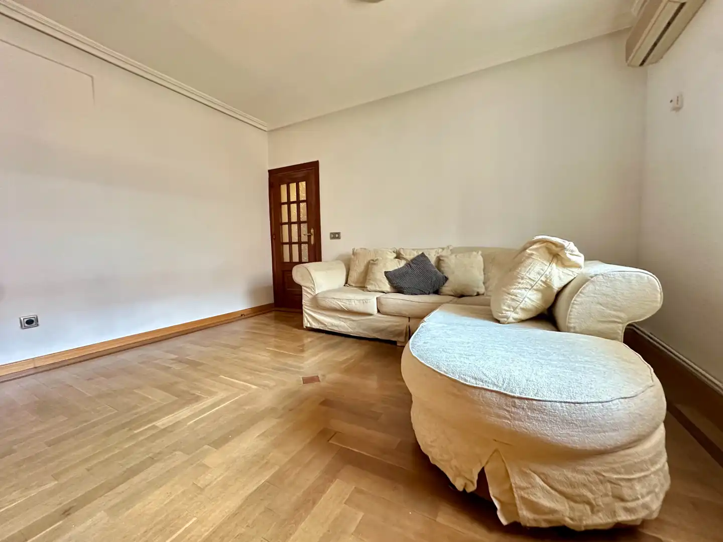 Piso en venta en Calle de Oviedo, imagen 3
