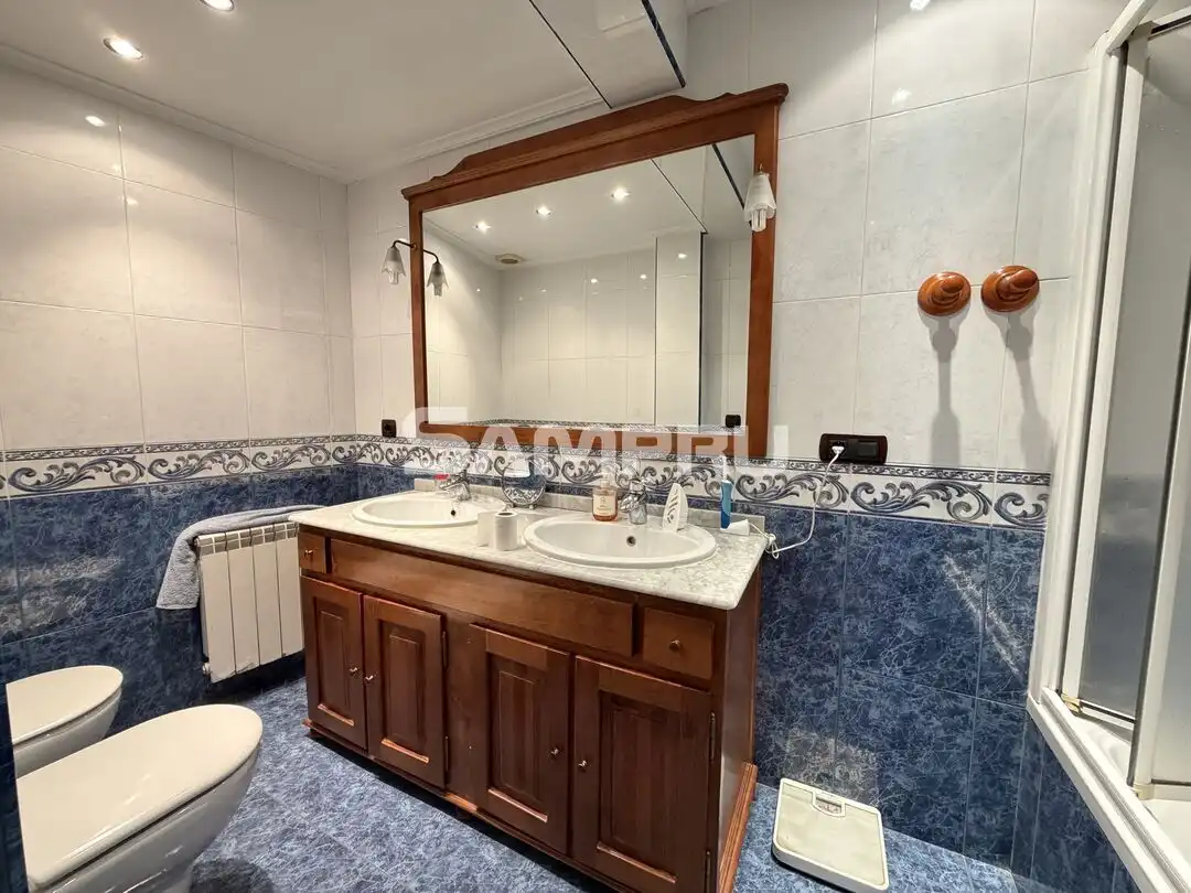 Bathroom of Flat for sale in Arrasate / Mondragón  with Storage room and Balcony