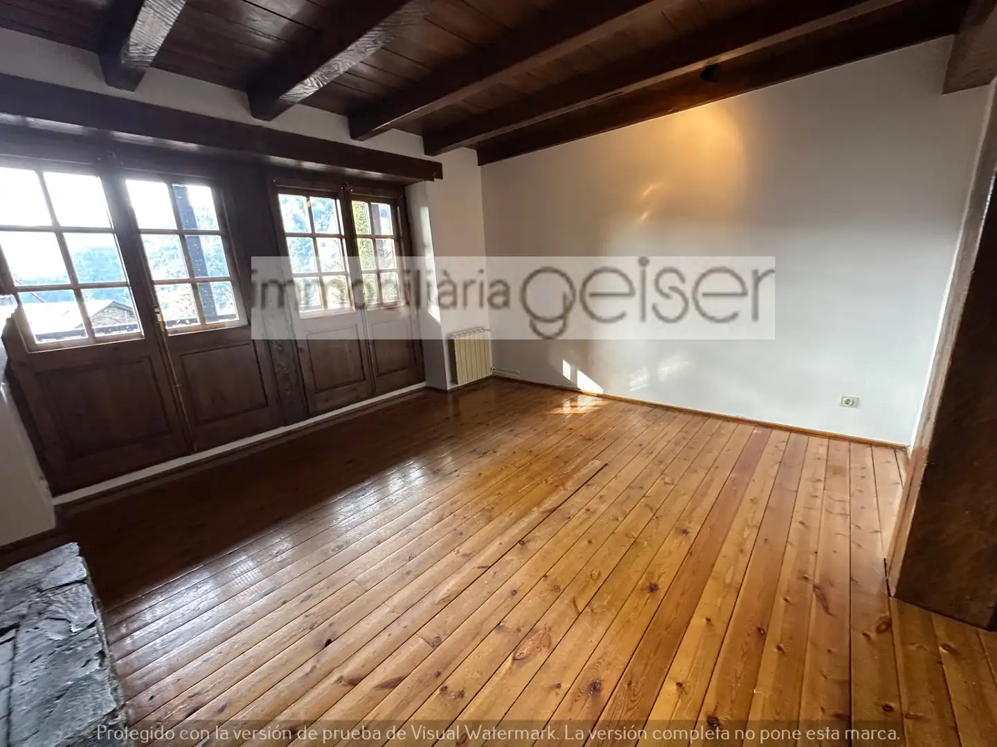 Sala de estar de Dúplex en venta en Ordino con Calefacción, Parquet y Terraza