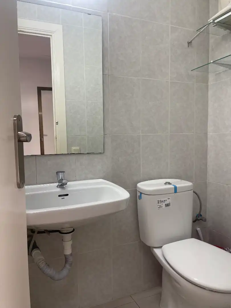 Bany de Local de lloguer en Sant Andreu de la Barca, Barcelona