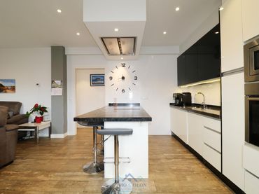 Appartamento con balcone in vendita a Aduana