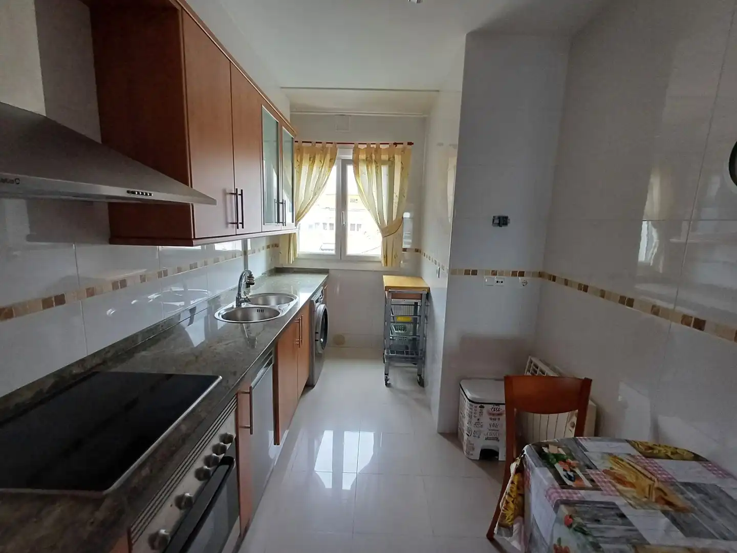Küche von Wohnung zur Miete in A Coruña Capital  mit Heizung, Terrasse und Möbliert
