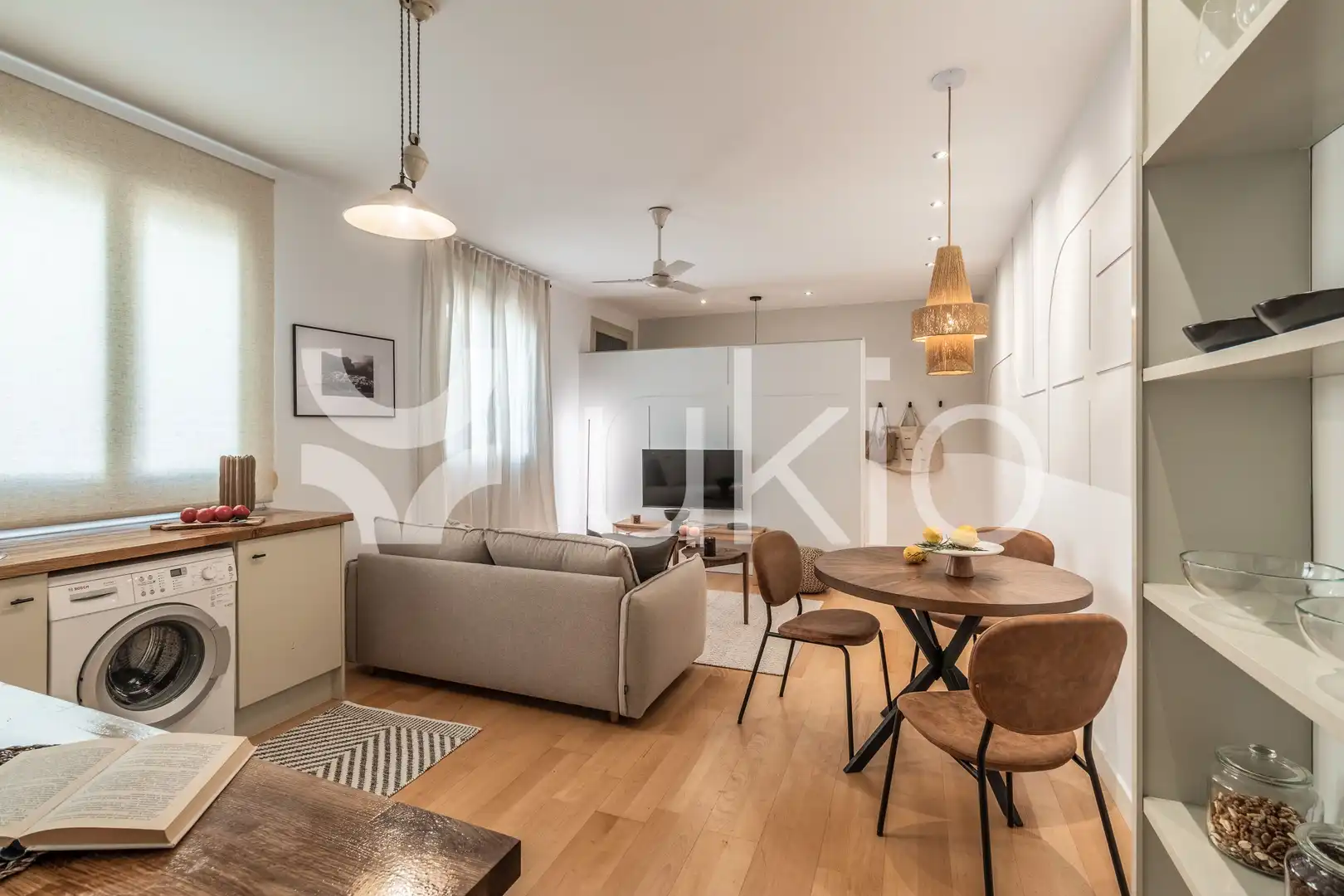 Living room of Apartments for rent in Madrid  with Heating, Oven and Washing machine