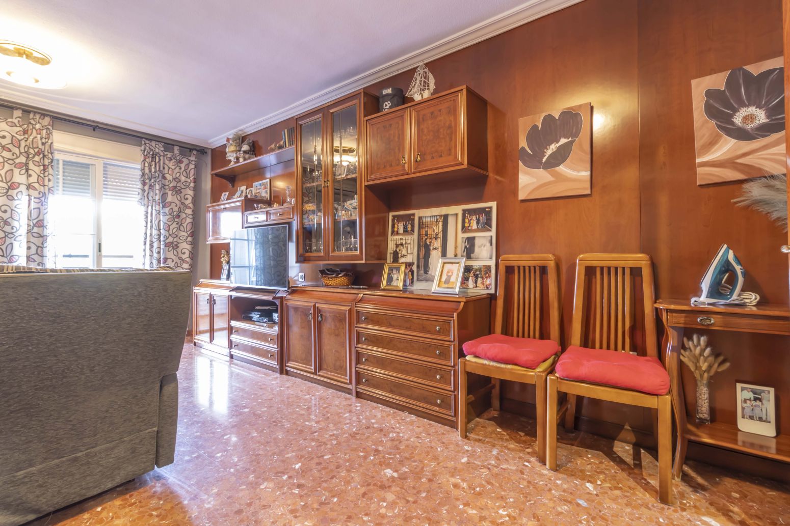 Sala d'estar de Pis en venda en  Sevilla Capital amb Aire condicionat, Jardí privat i Terrassa