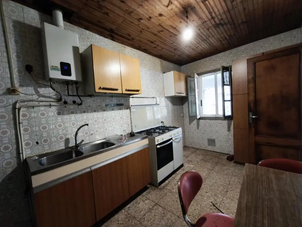 Küche von Einfamilien-Reihenhaus zum Verkauf in Vilardevós mit Heizung, Privatgarten und Terrasse