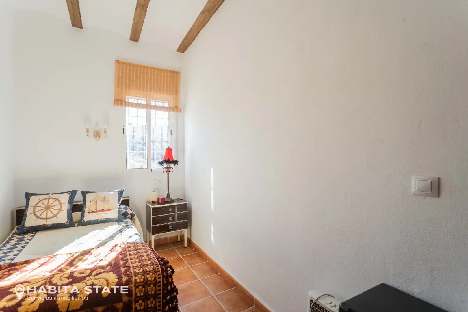 Dormitori de Casa o xalet en venda en Macael amb Jardí privat, Terrassa i Moblat