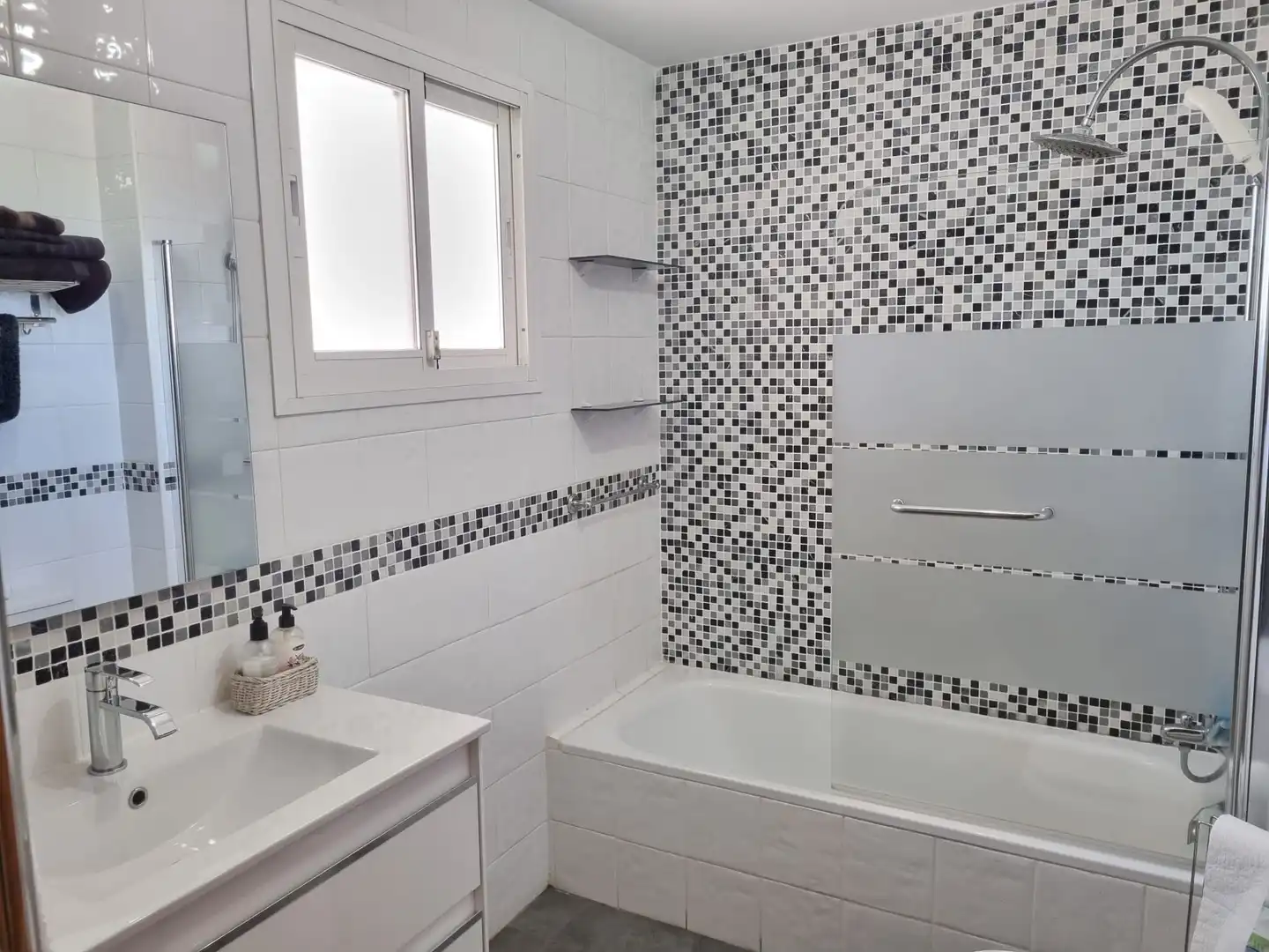 Apartamento con terraza en venta en Benahavís pueblo, imagen 17