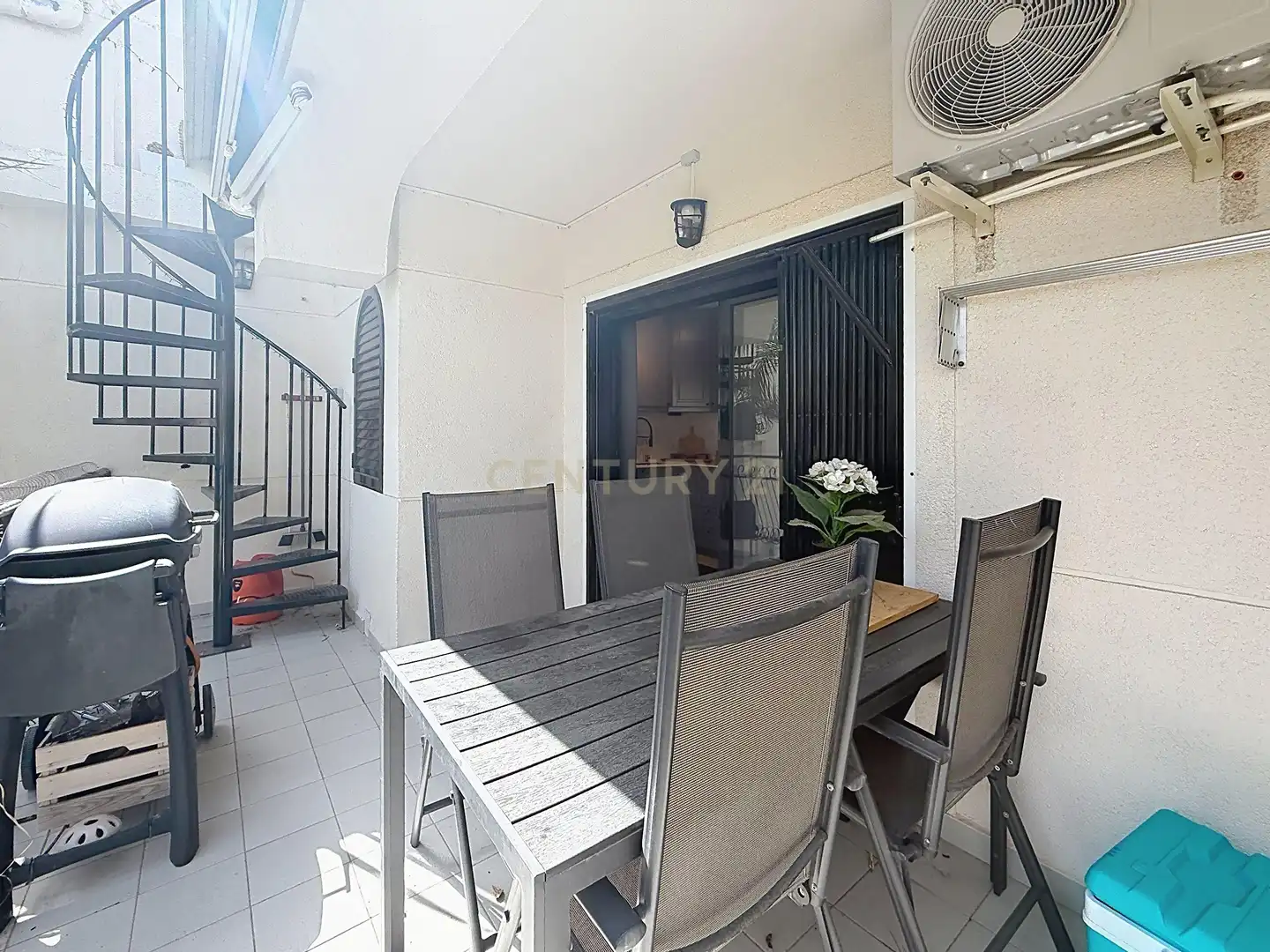 Terraza de Apartamento en venta en Torrevieja con Aire acondicionado y Piscina comunitaria