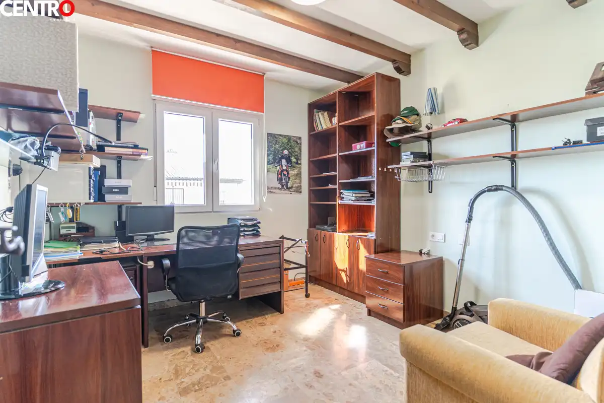 Casa o chalet en venta en La Zubia con Aire acondicionado, Calefacción y Jardín privado