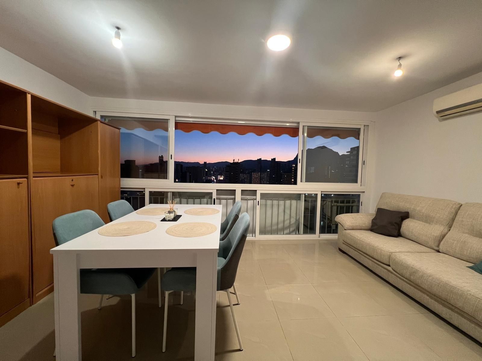 Living room of Apartment for sale in Benidorm  with Air Conditioner, Terrace and Community pool