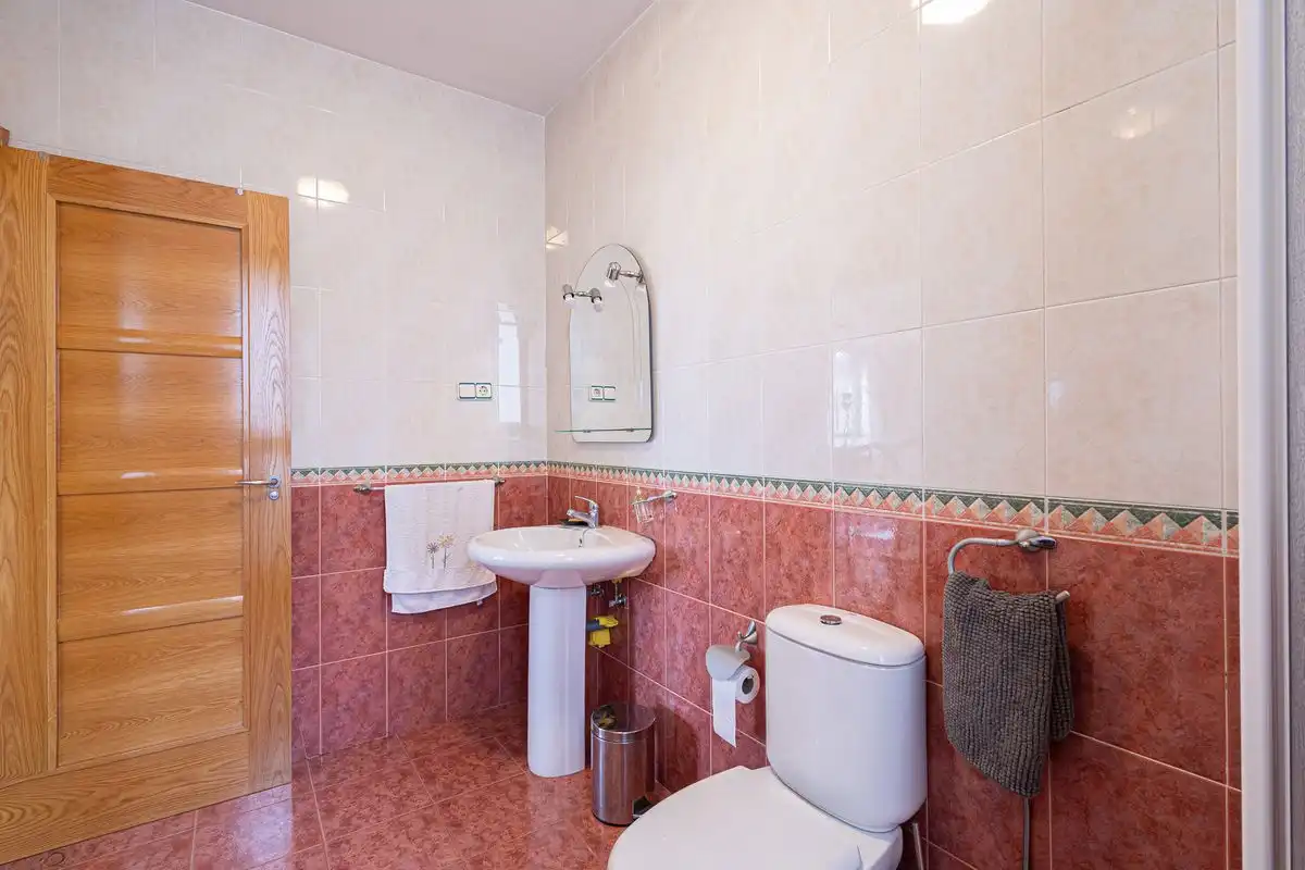 Chalet con terraza en venta en Calle Begonia, imagen 12
