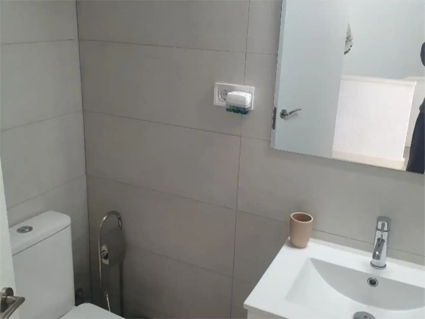 Bany de Casa adosada en venda en Tomares amb Aire condicionat i Piscina