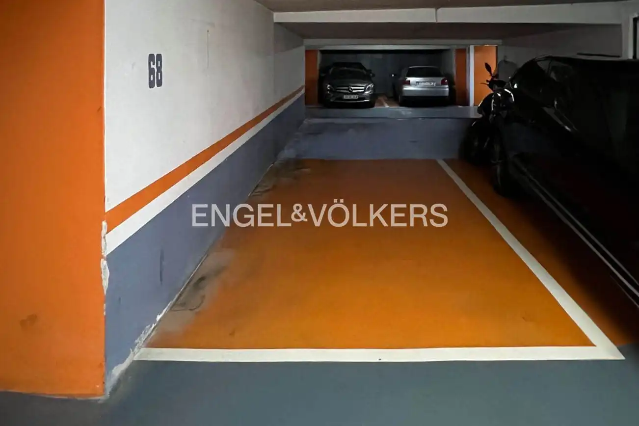 Parking de Piso en venta en Donostia - San Sebastián  con Calefacción, Parquet y Terraza