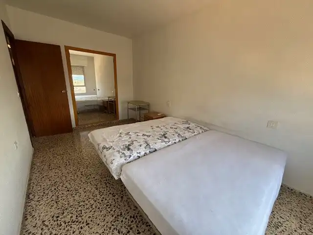 Flat for sale in Salinas