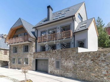Apartament amb balcó en venda a Major 22