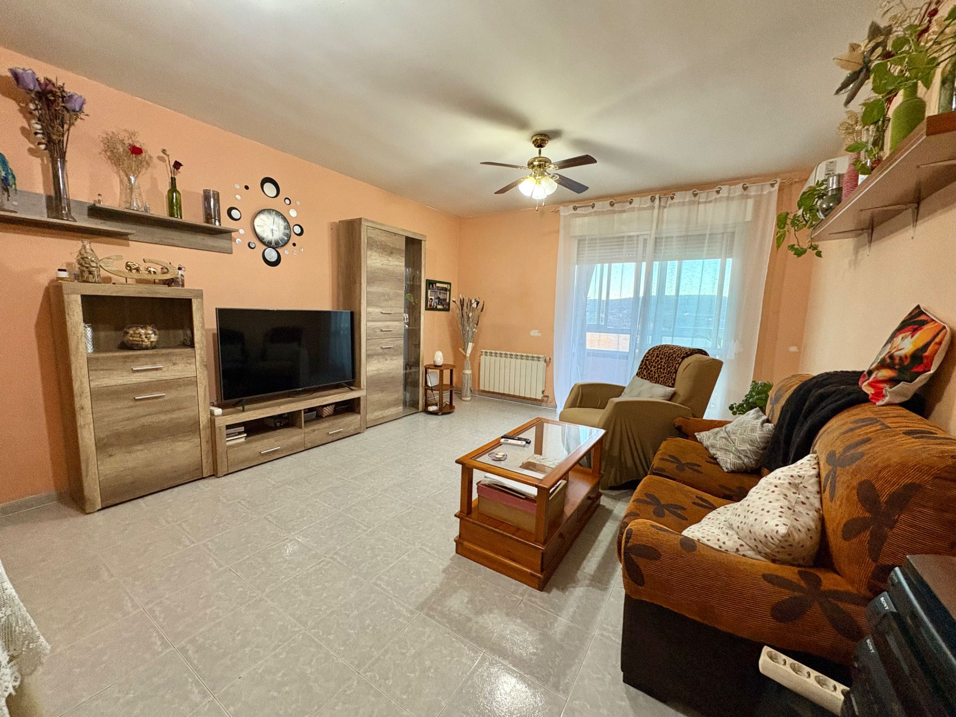 Living room of Flat for sale in Plasencia  with Air Conditioner, Heating and Furnished