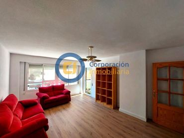 Wohnung mit Balkon zum Verkauf in Lorca Ciudad