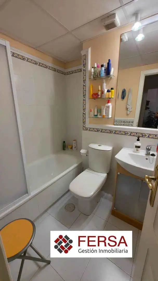 Bany de Apartament en venda en El Puerto de Santa María amb Aire condicionat, Calefacció i Terrassa